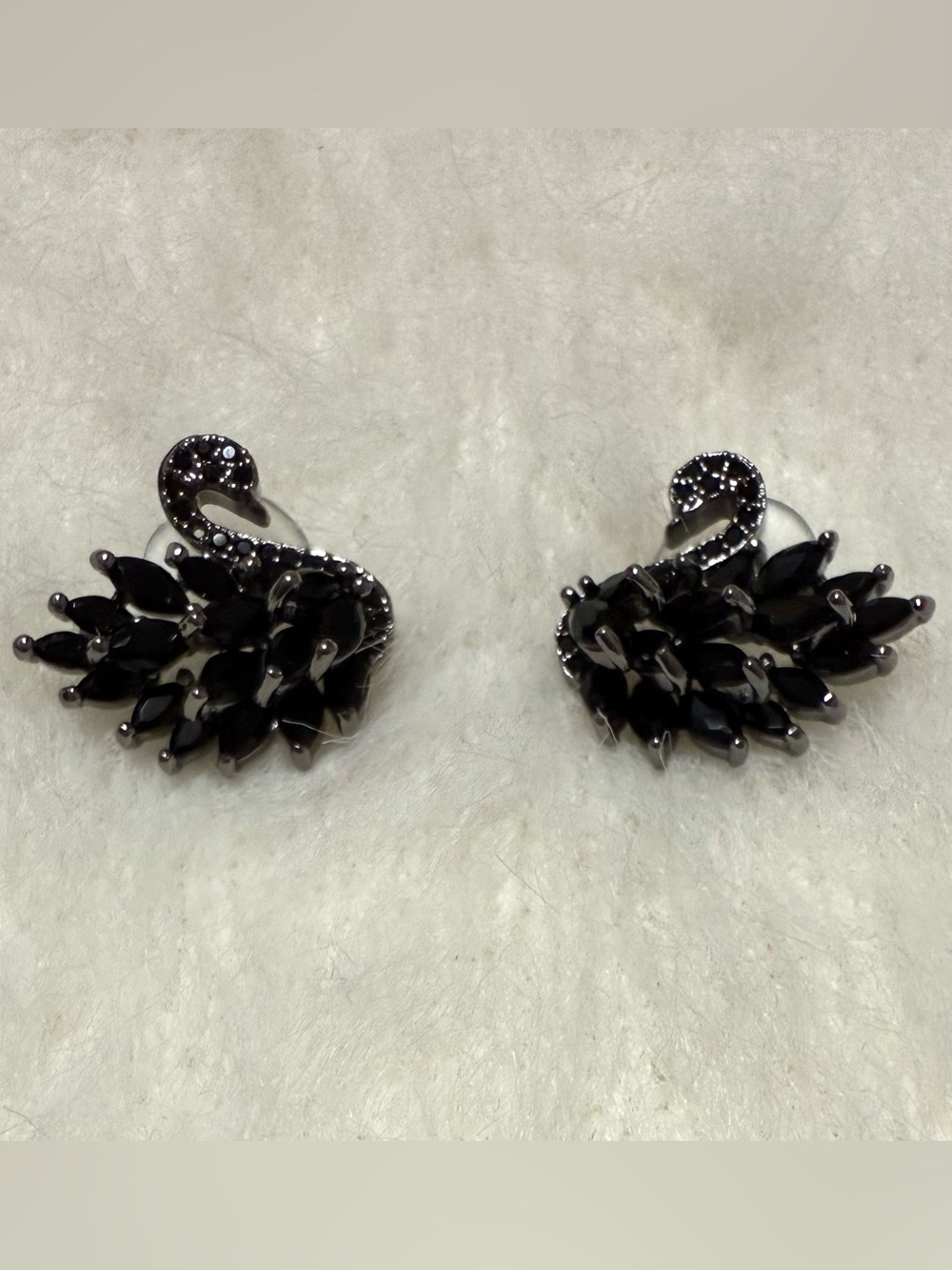 Black Swan Stunning Earrings 925 Sterling Silver With Sparkly Cubic Zirconia